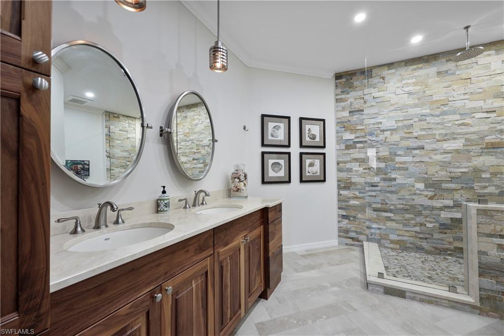 8458 Radcliffe TER Unit: 204