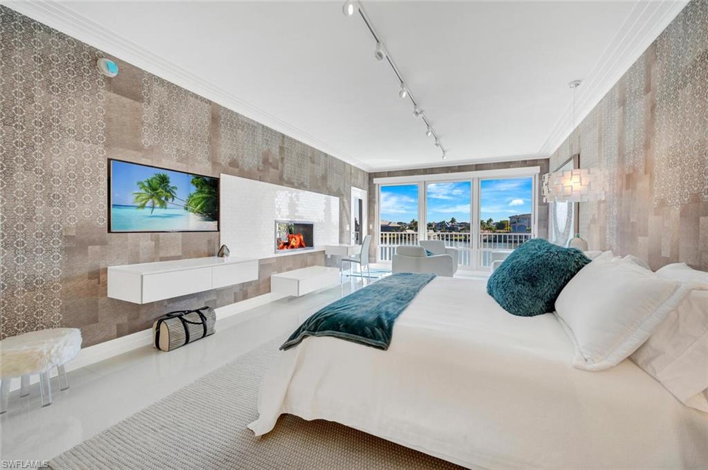 9790 Gulf Shore DR # 104