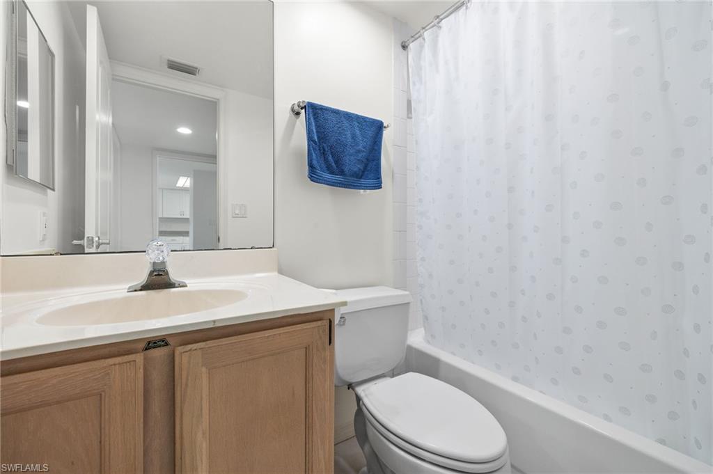 422 Country Hollow CT # E106