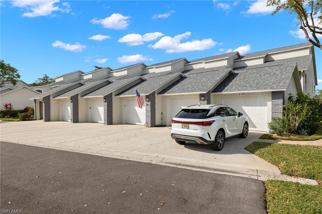 422 Country Hollow CT # E106