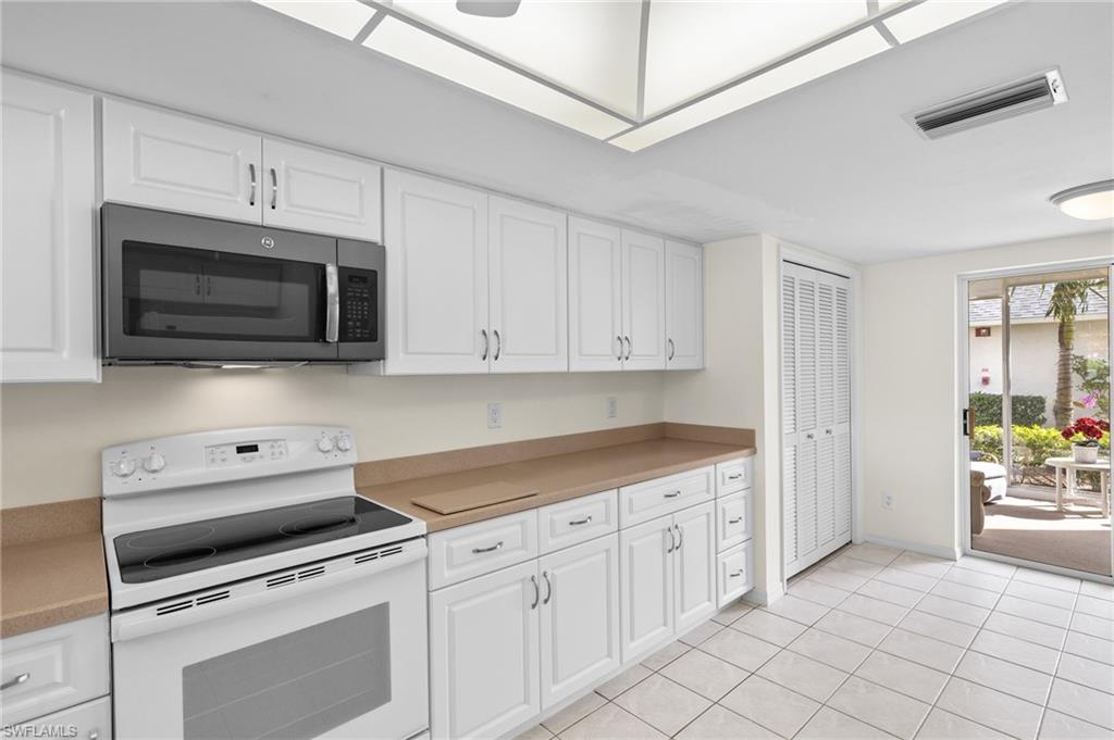 422 Country Hollow CT # E106