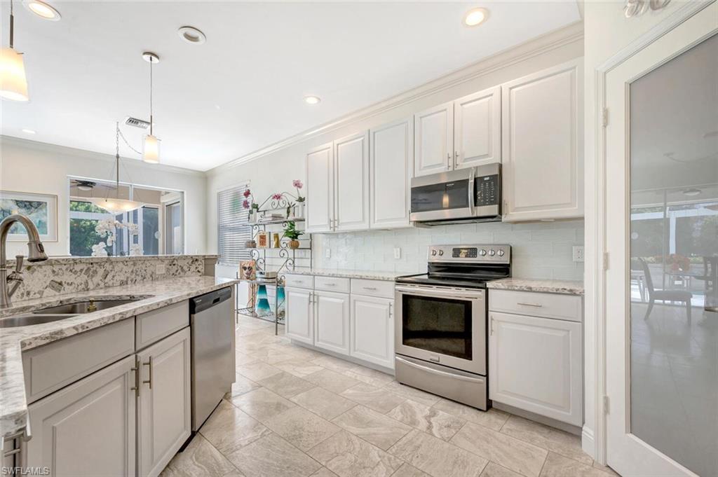 5628 Lago Villaggio WAY