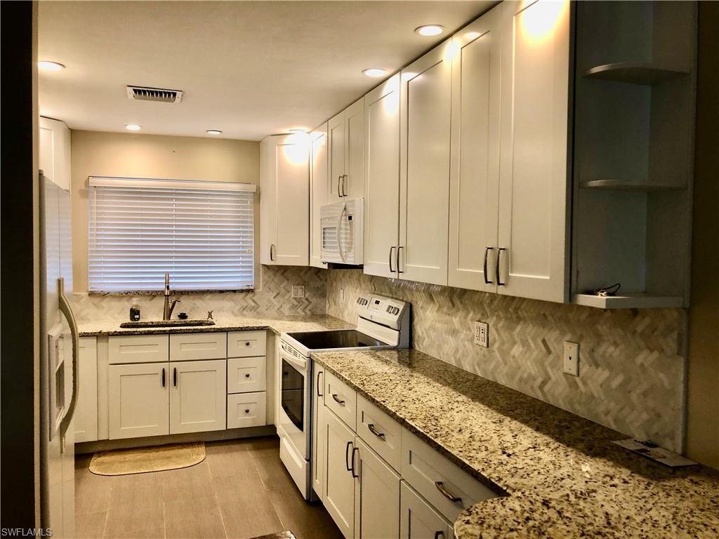 1020 Palm View DR # 302 Unit: C-302