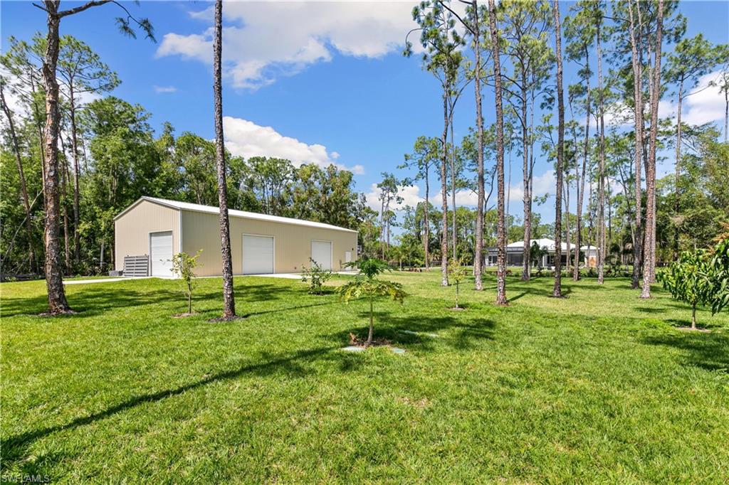 6190 Bur Oaks LN