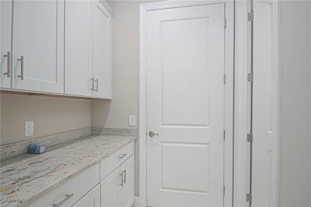 1241 Manado DR