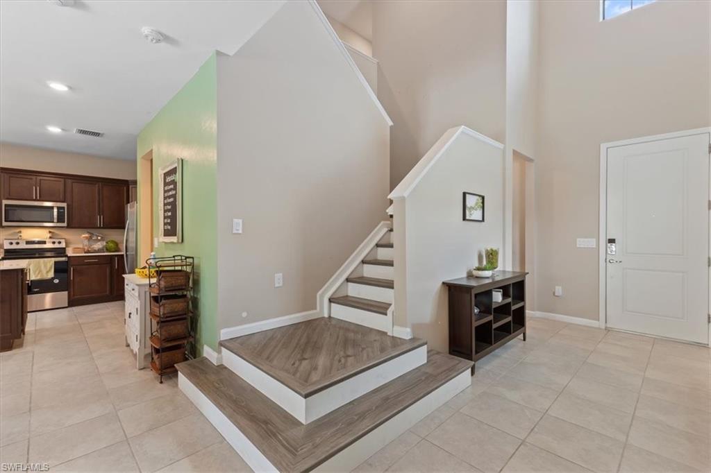 3954 Spotted Eagle WAY