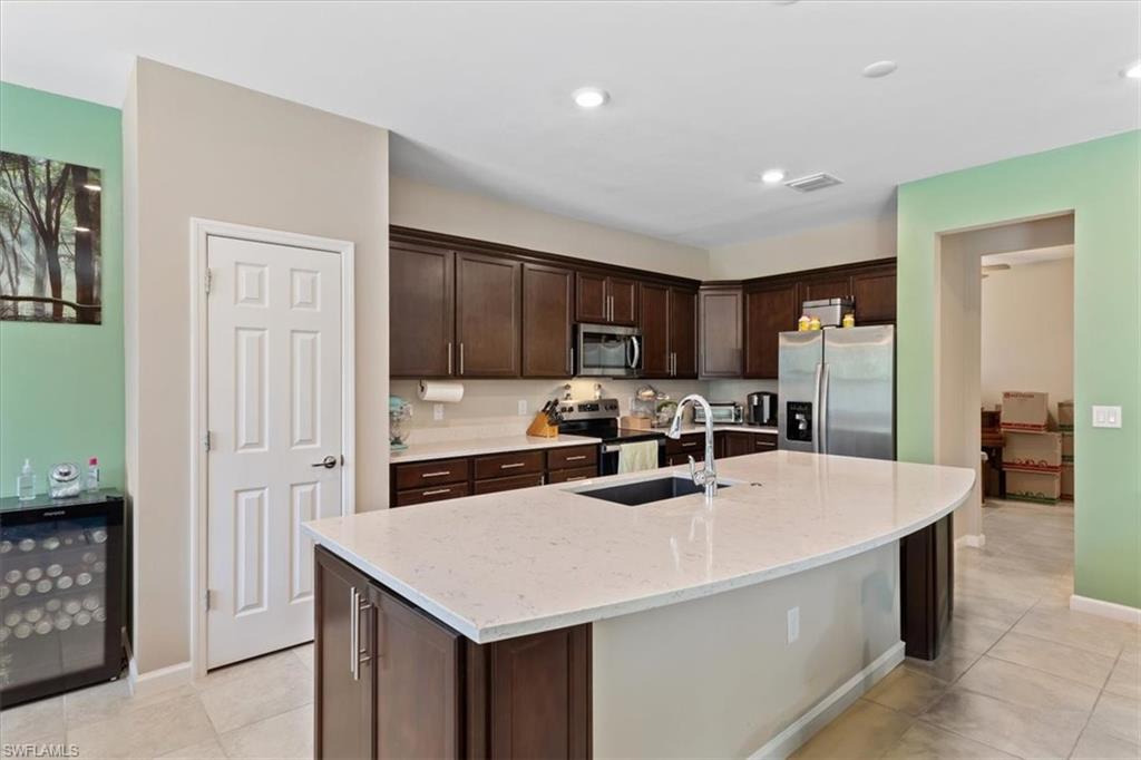 3954 Spotted Eagle WAY