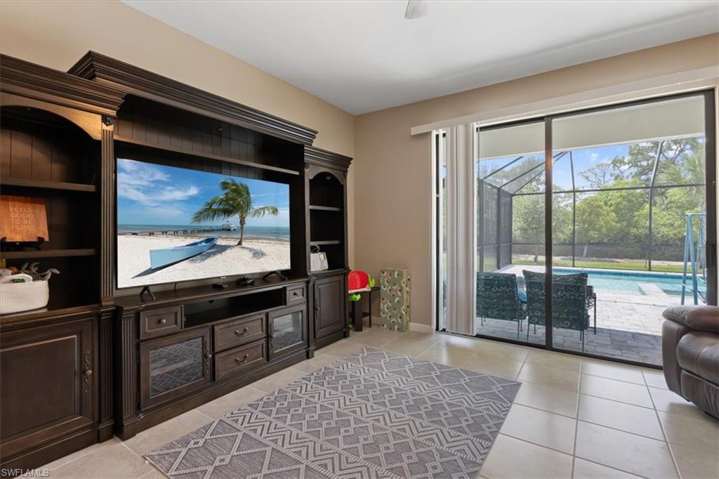 3954 Spotted Eagle WAY