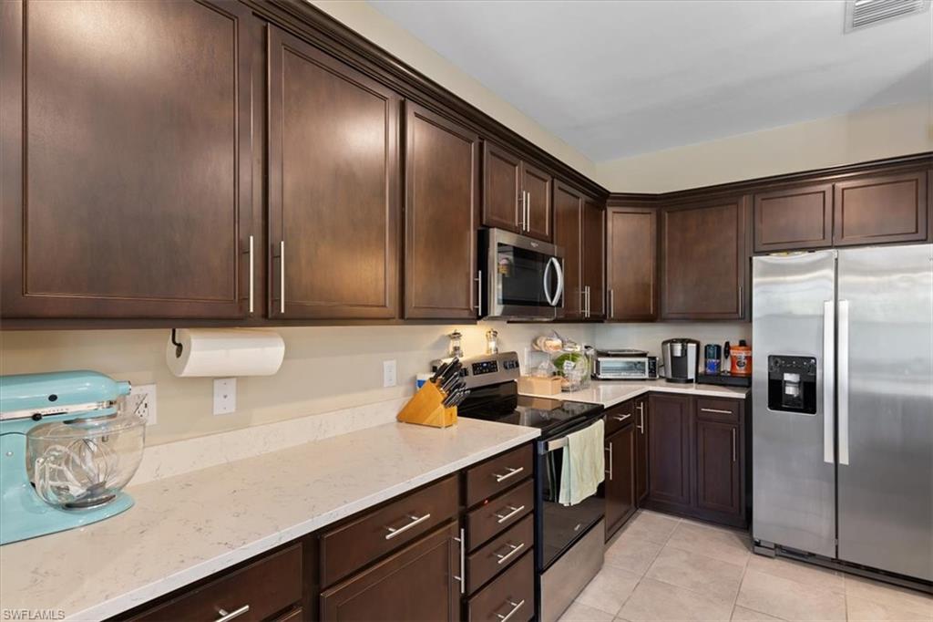 3954 Spotted Eagle WAY