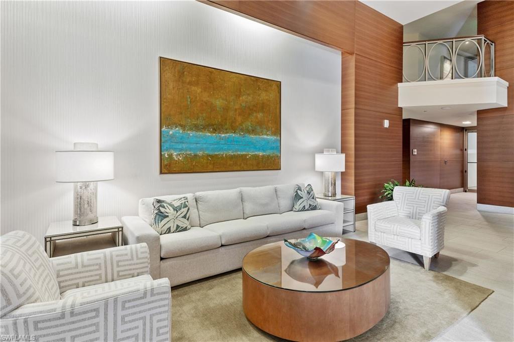 4401 Gulf Shore BLVD N # B202