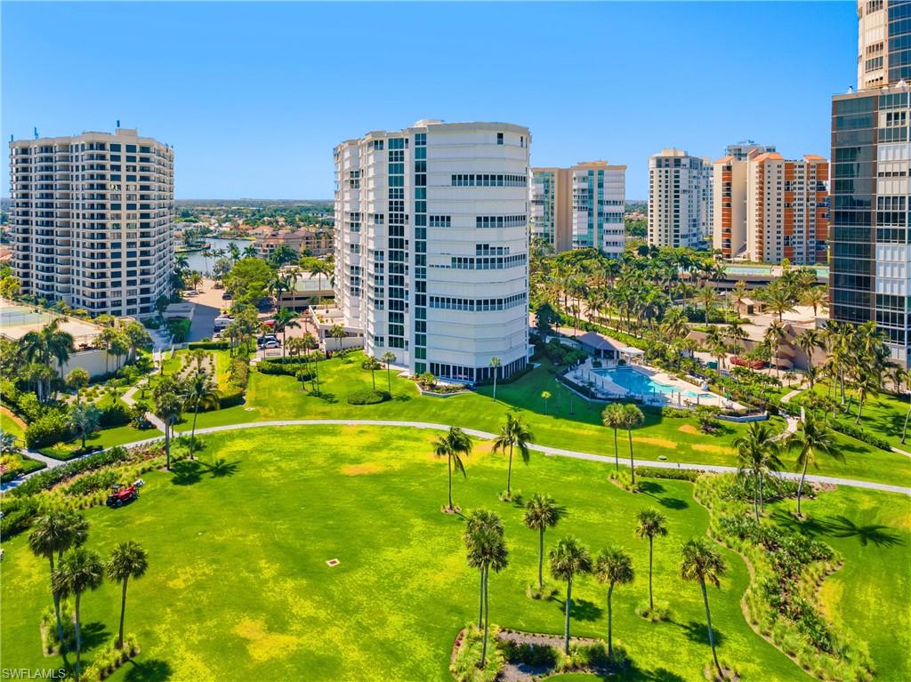 4401 Gulf Shore BLVD N # B202