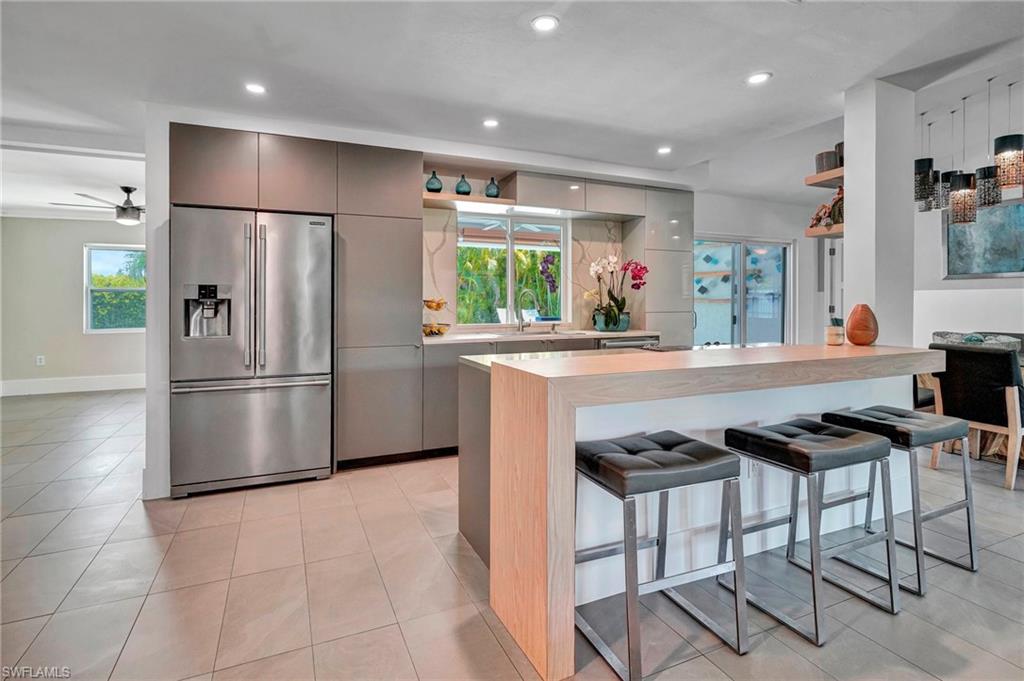 155 Wickliffe DR