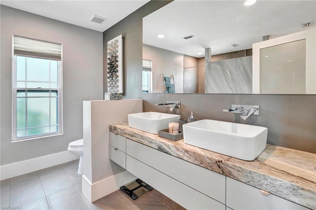 155 Wickliffe DR