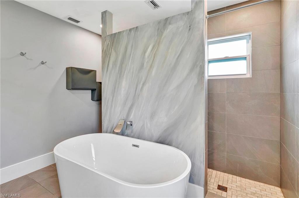 155 Wickliffe DR