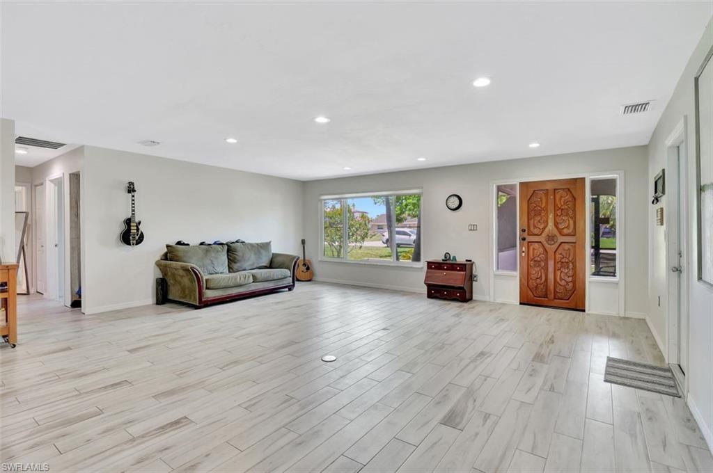4937 Royal Palm DR