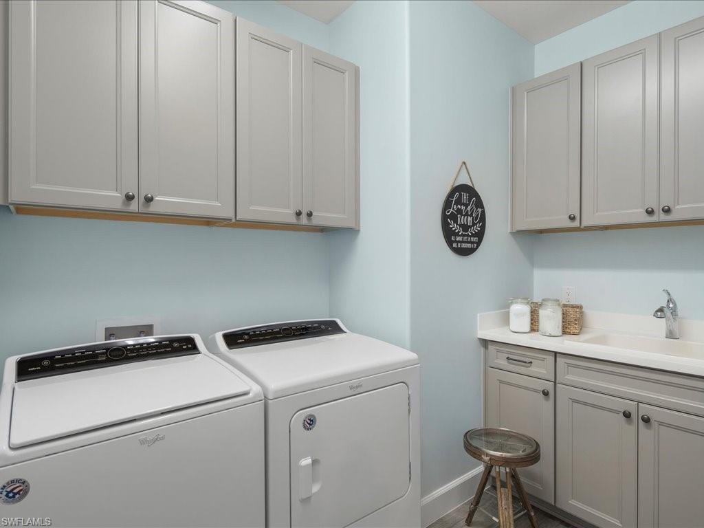 20024 Siesta Key CT