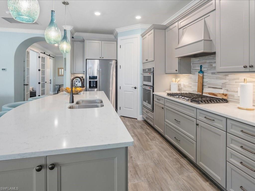20024 Siesta Key CT