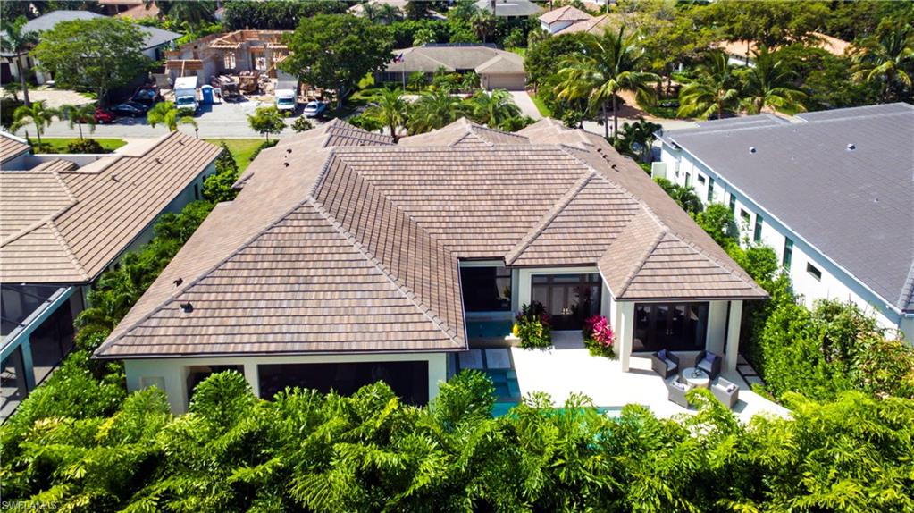 595 Regatta RD