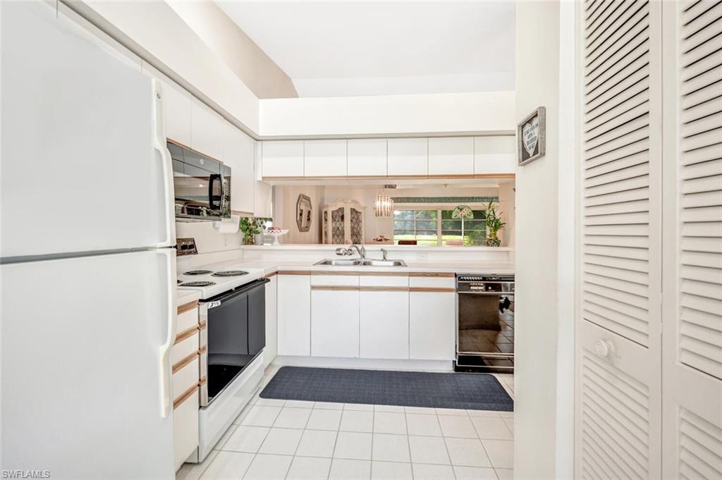 158 Estelle DR