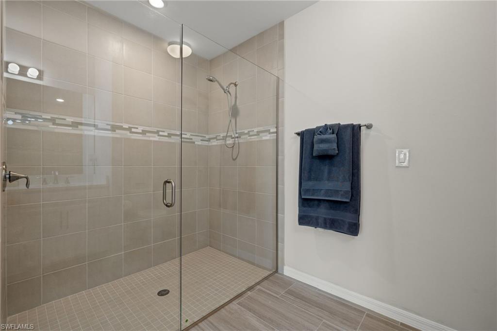 14680 Edgewater CIR