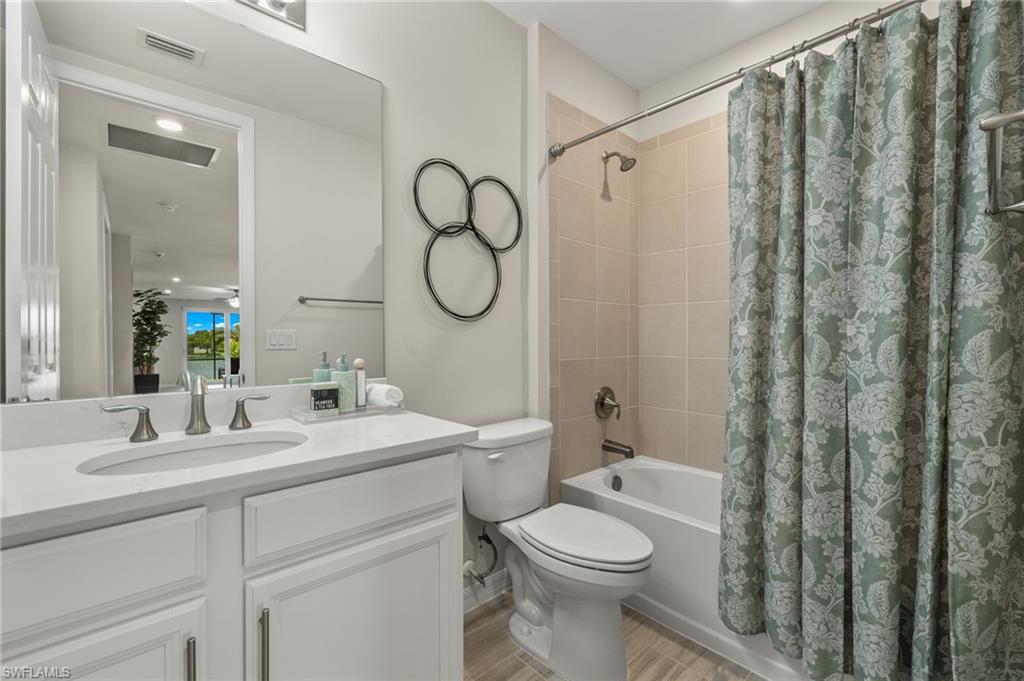 14680 Edgewater CIR