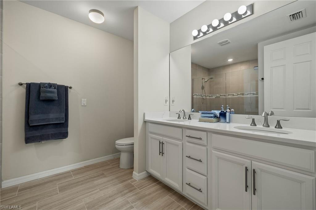14680 Edgewater CIR