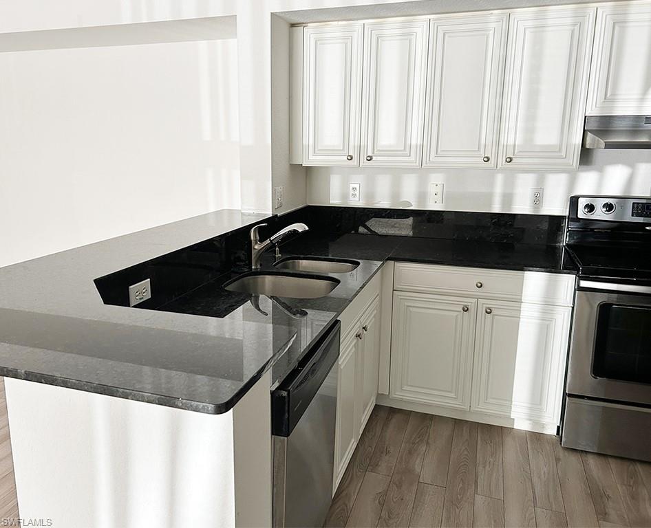 8245 Ibis Club DR # 404