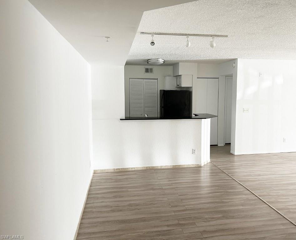 8245 Ibis Club DR # 404