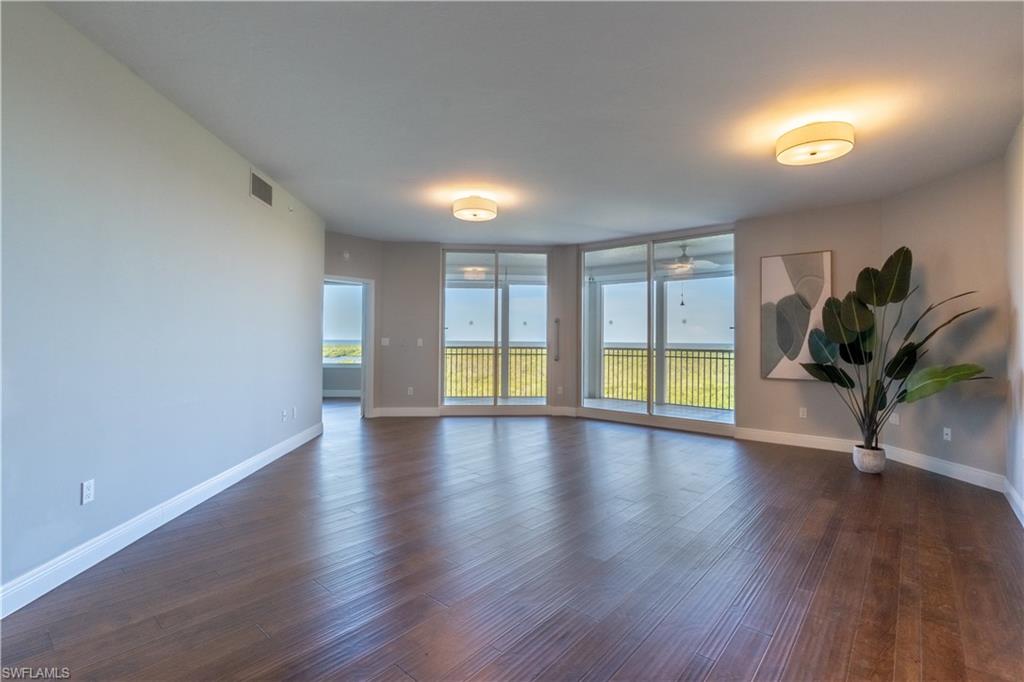 1001 Arbor Lake DR # 607