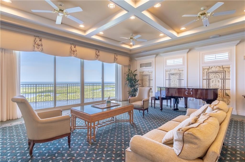 1001 Arbor Lake DR # 607