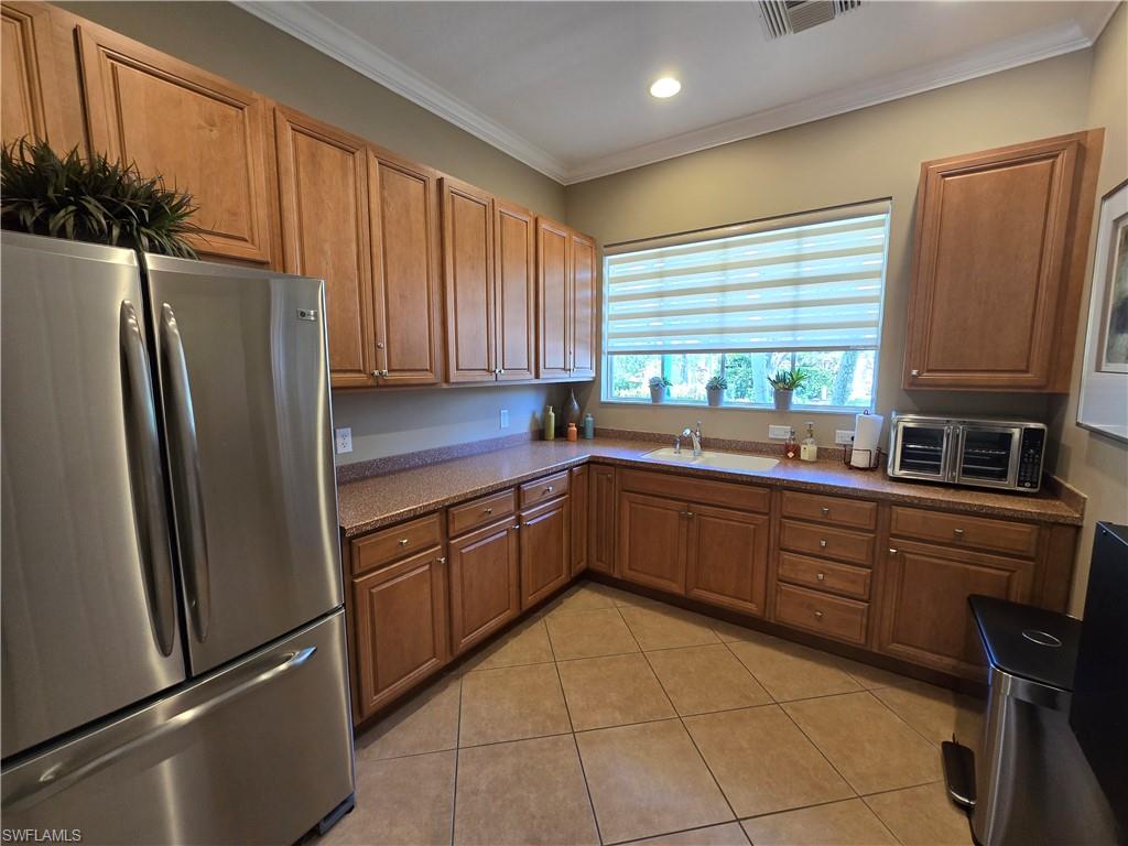 7887 Martino CIR