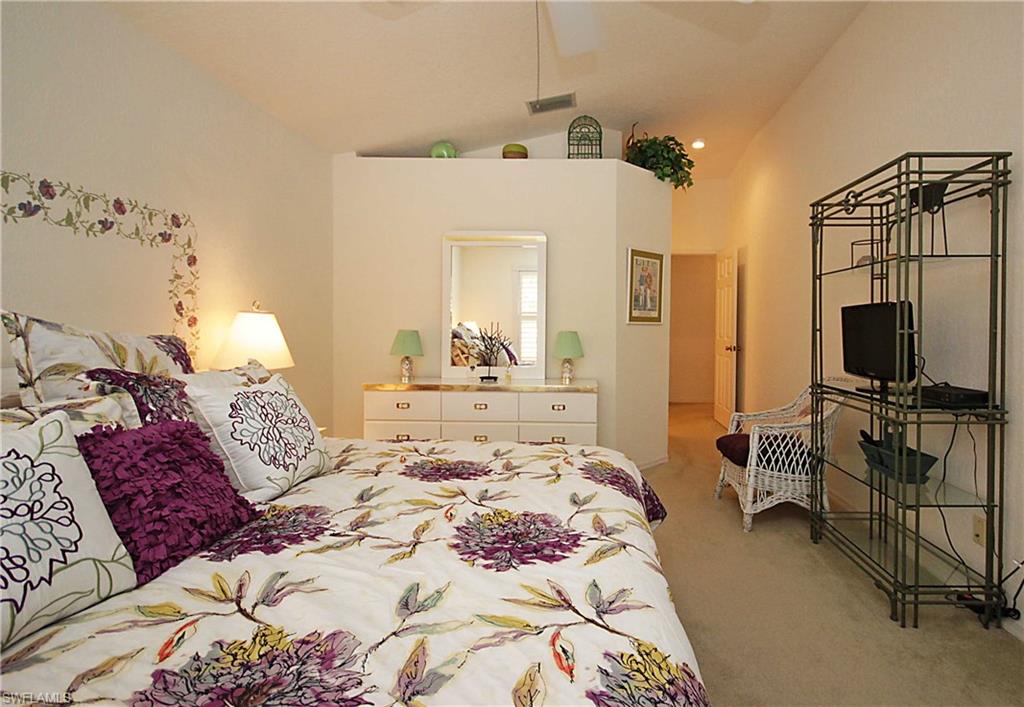 402 Emerald Bay CIR # E5