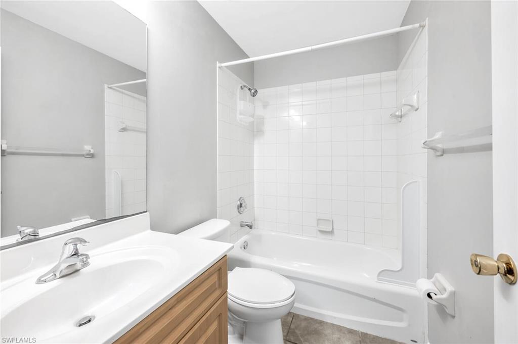 2225 Heritage Greens DR