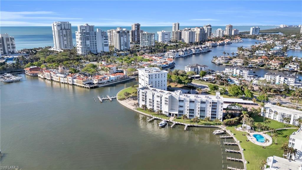 300 Park Shore DR # 5F