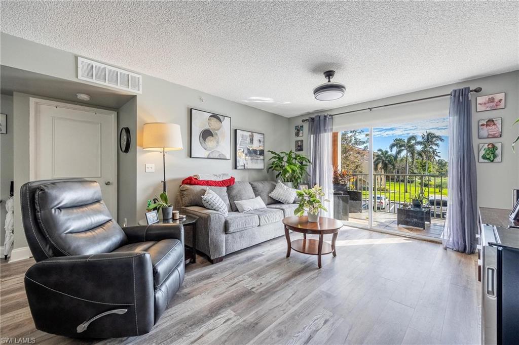 1240 Wildwood Lakes BLVD # 203