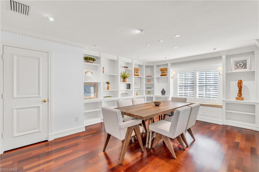 271 Broad AVE S # 202 Unit: #202