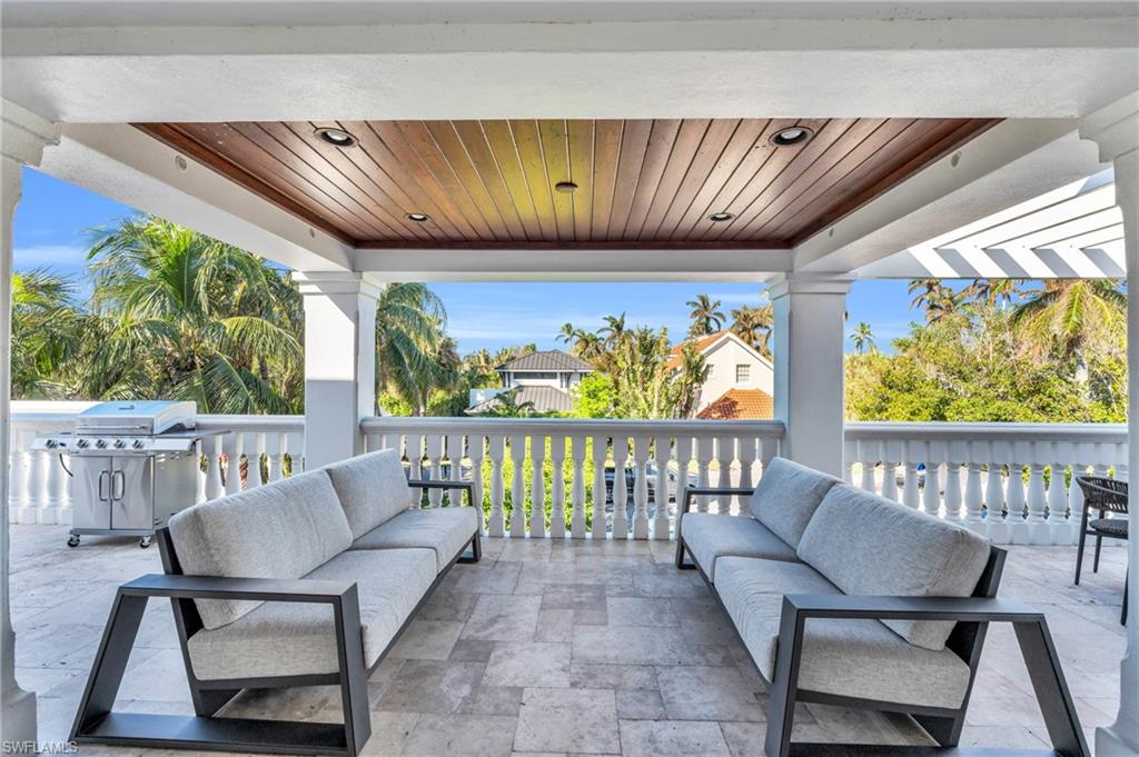 271 Broad AVE S # 202 Unit: #202