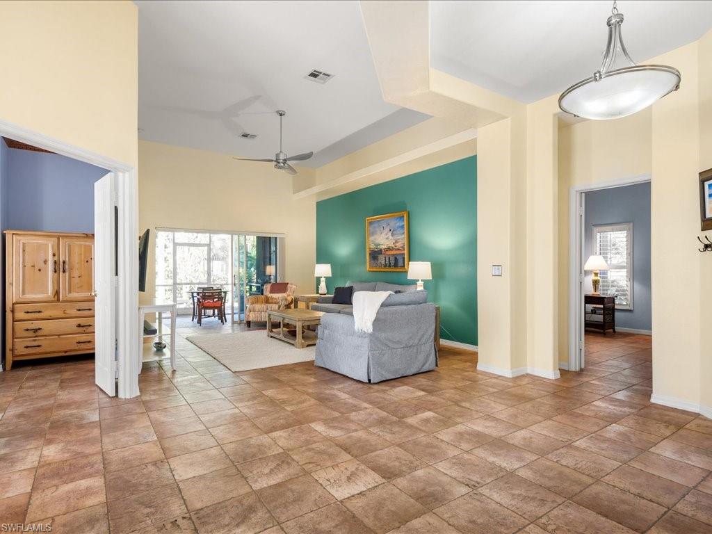 148 GLEN EAGLE CIR