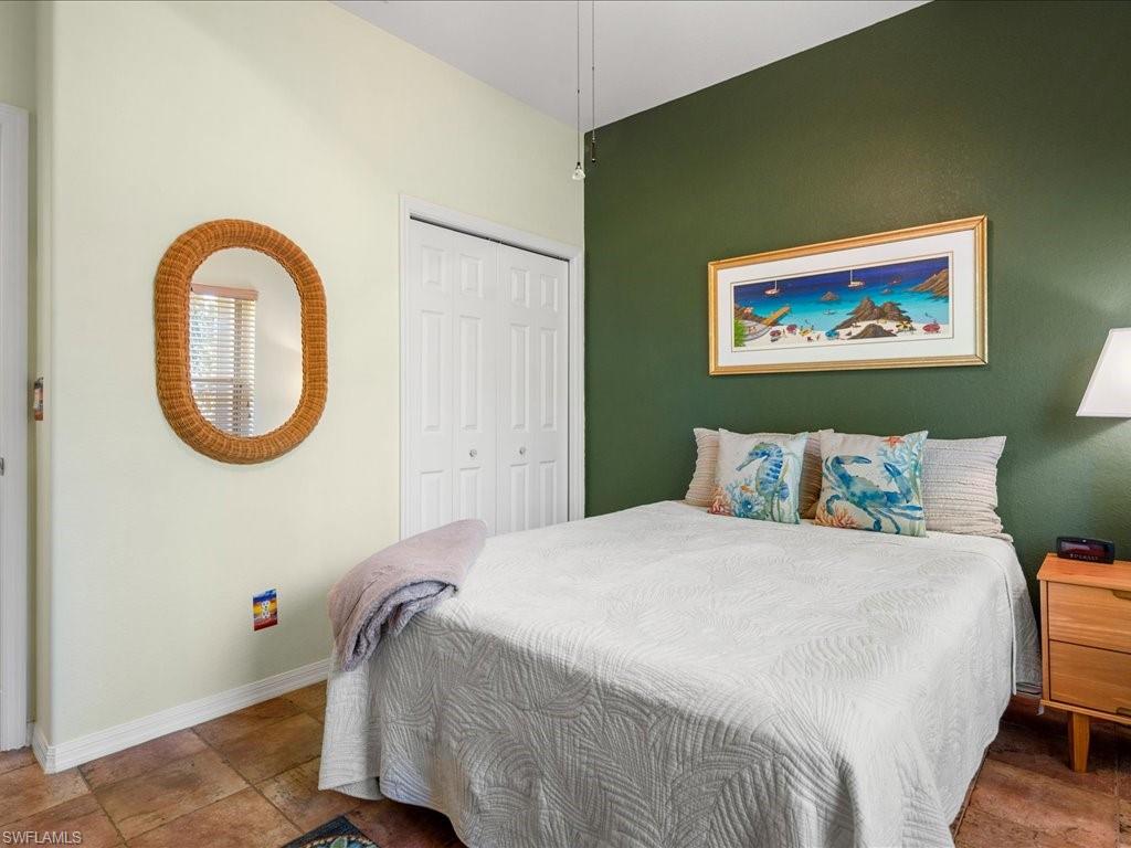 148 GLEN EAGLE CIR