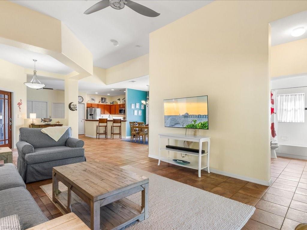 148 GLEN EAGLE CIR