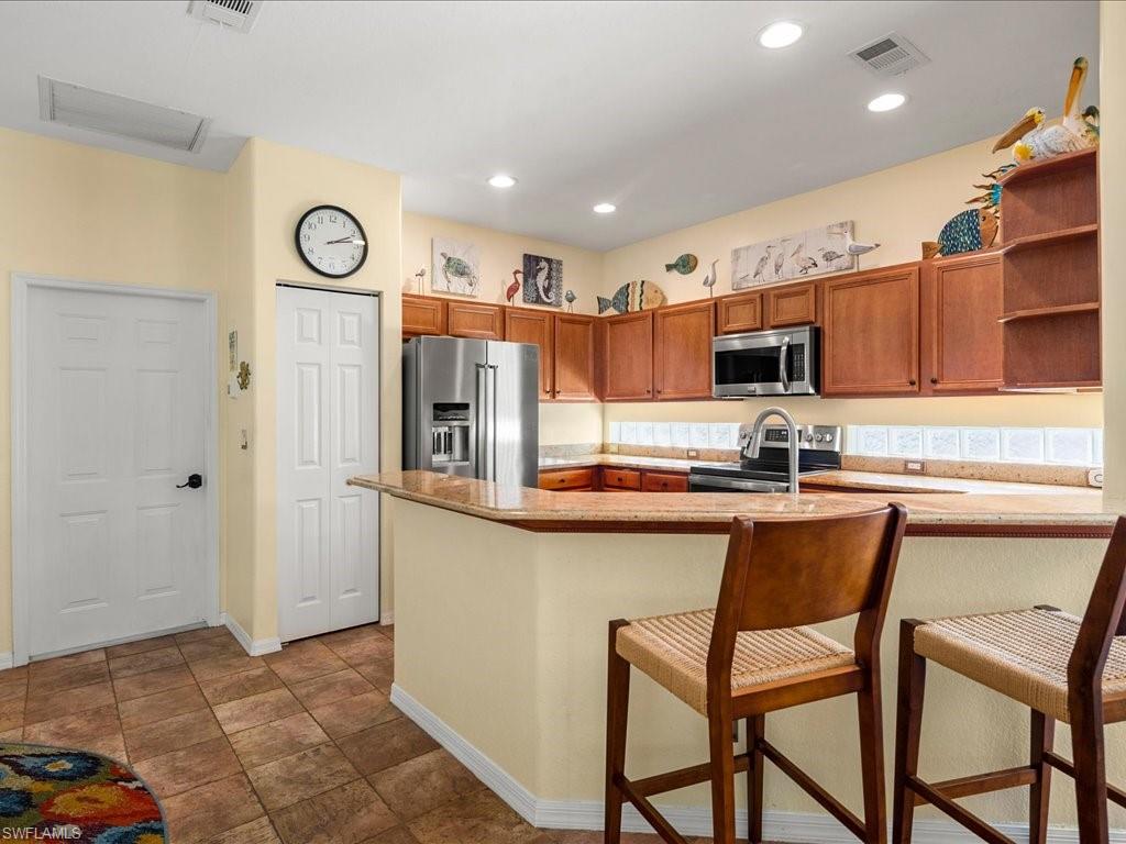 148 GLEN EAGLE CIR