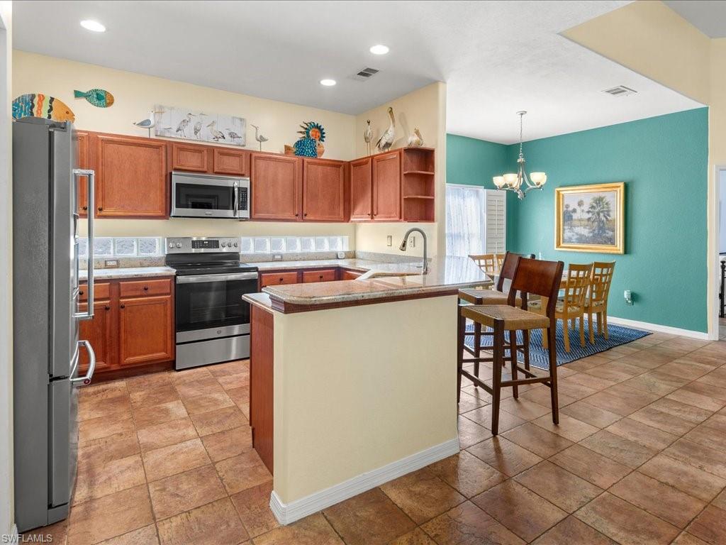 148 GLEN EAGLE CIR
