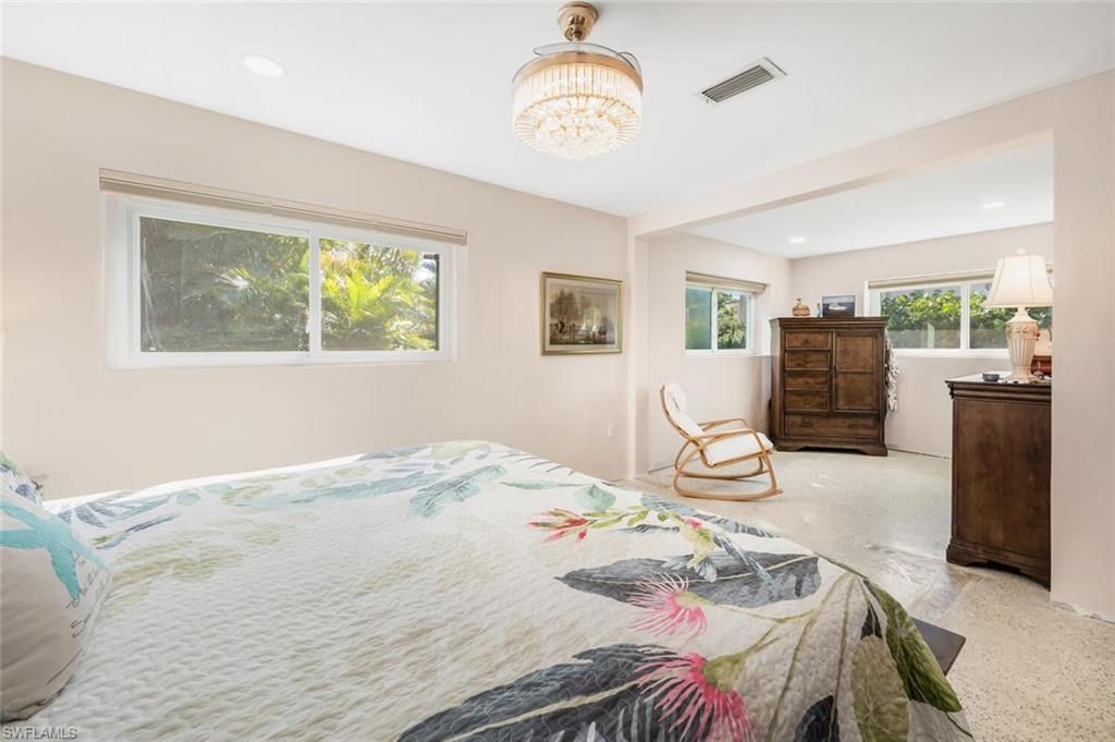 68 Wolcott DR