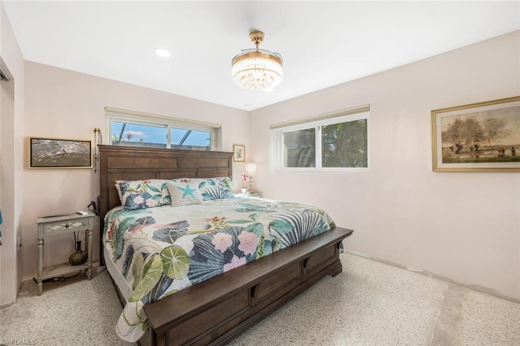 68 Wolcott DR
