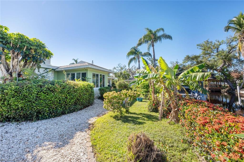 68 Wolcott DR