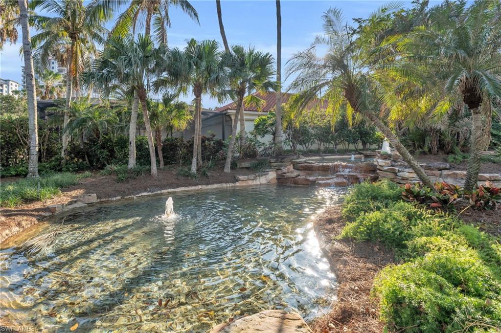 8731 La Palma LN