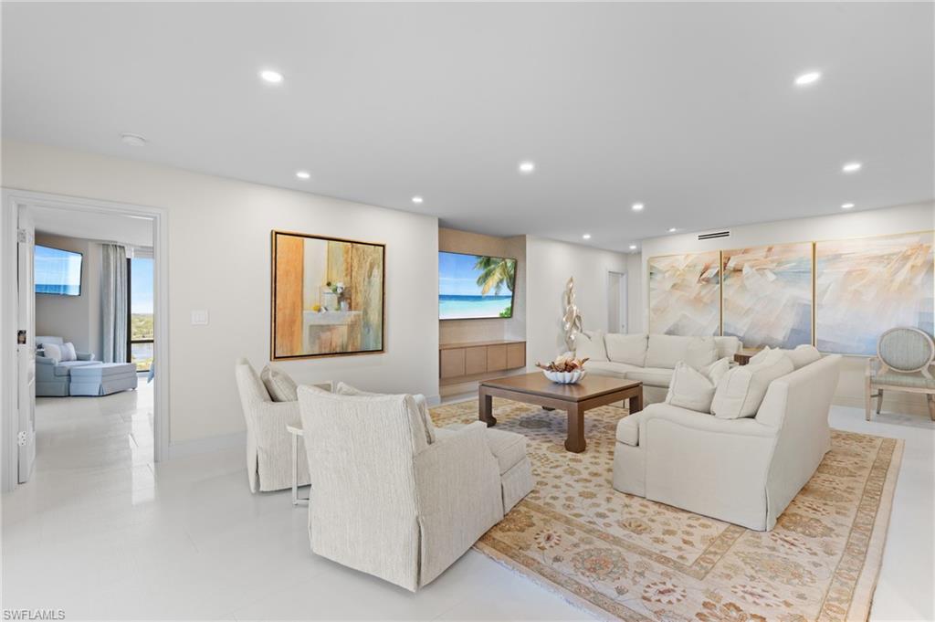 6075 Pelican Bay BLVD # 1206