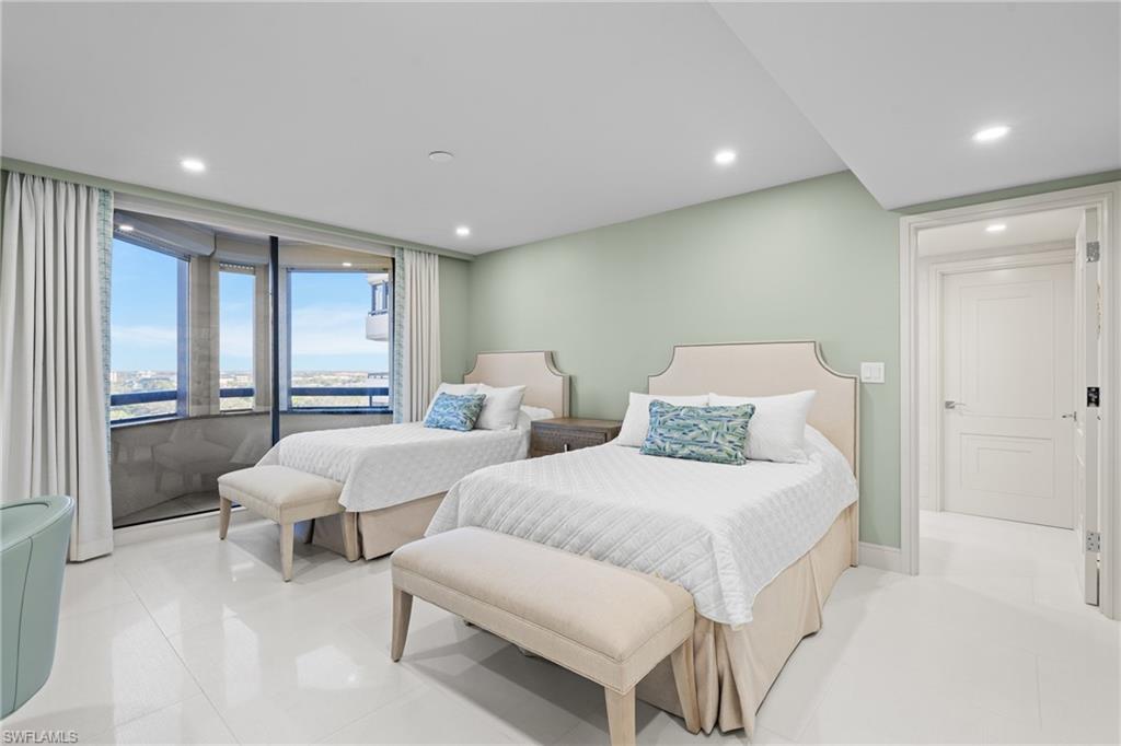 6075 Pelican Bay BLVD # 1206