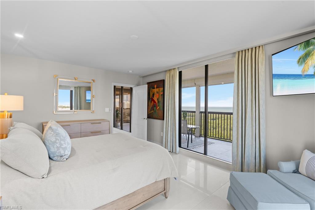 6075 Pelican Bay BLVD # 1206
