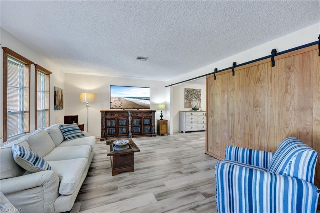 5544 Pernod DR